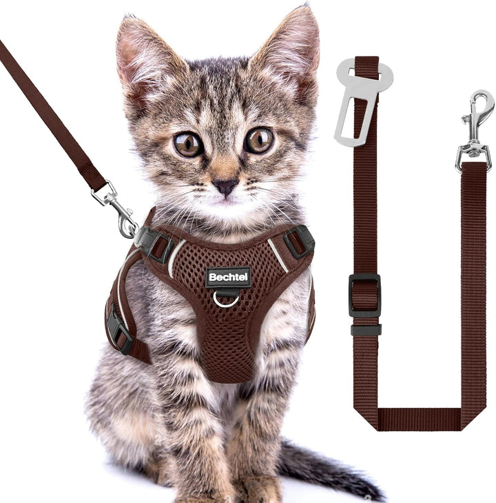 Cat Harness, Cat Harness and Leash for Walking, Adjusted in Four Directions and Breathable Cat Harness for anti Escape That Can Be Fitted and Positioned, Reflective Strips Harness, Black, S