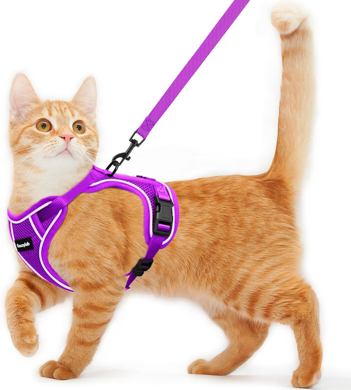 Cat Harness and Leash for Walking Escape Proof Soft Adjustable Cat Leash Breathable Comfortable Vest Easy to Wear Kitten Harness for Outdoor Travel Black S