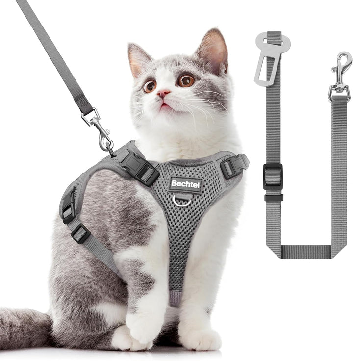 Cat Harness, Cat Harness and Leash for Walking, Adjusted in Four Directions and Breathable Cat Harness for anti Escape That Can Be Fitted and Positioned, Reflective Strips Harness, Black, S