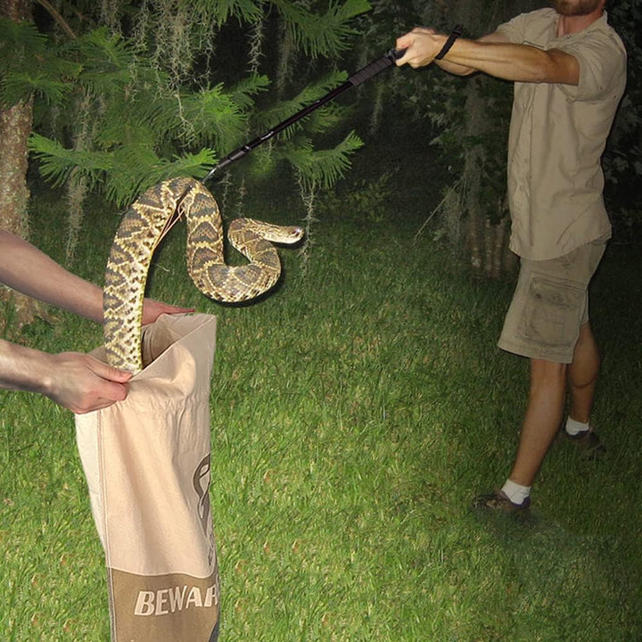 Snake Reptile Bag with Drawstring, 20 X 28 Inch Heavy Duty Large Snake Hunting Sack Pouch with Sewn Bottom Corners for Moving Transporting Capturing Hunting Catching Rattlesnakes Reptiles