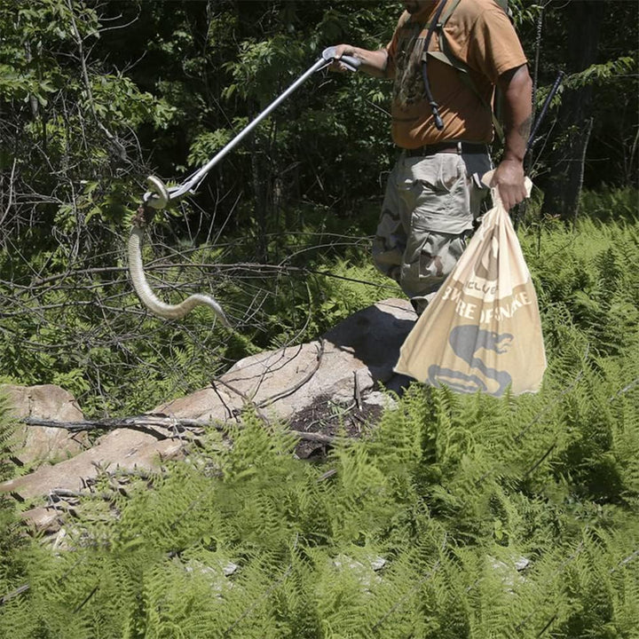 Snake Reptile Bag with Drawstring, 20 X 28 Inch Heavy Duty Large Snake Hunting Sack Pouch with Sewn Bottom Corners for Moving Transporting Capturing Hunting Catching Rattlesnakes Reptiles