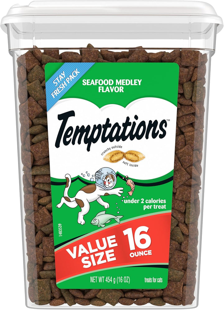 Classic Crunchy and Soft Cat Treats, Seafood Medley Flavor, 30 Oz. Tub