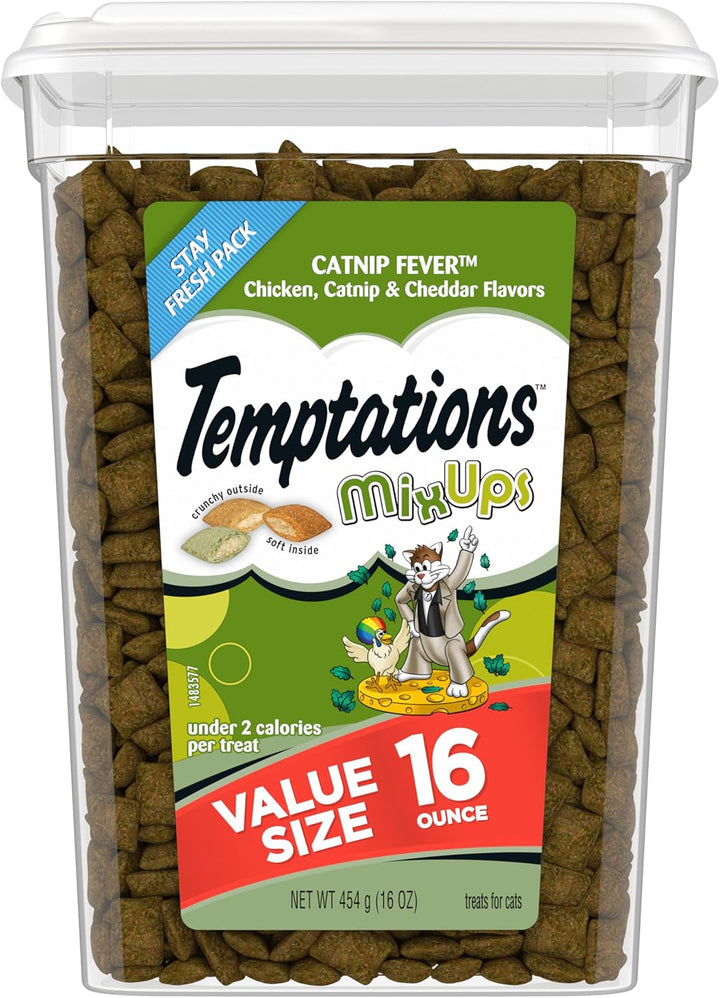 Mixups Catnip Fever Flavor Crunchy and Soft Cat Treats, 30 Oz. Tub