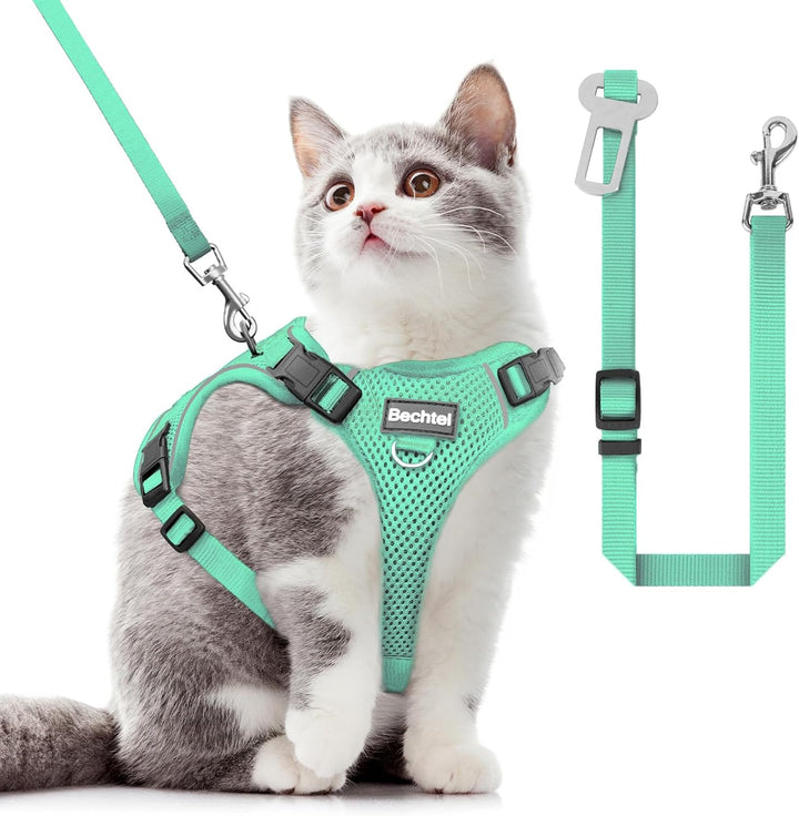 Cat Harness, Cat Harness and Leash for Walking, Adjusted in Four Directions and Breathable Cat Harness for anti Escape That Can Be Fitted and Positioned, Reflective Strips Harness, Black, S