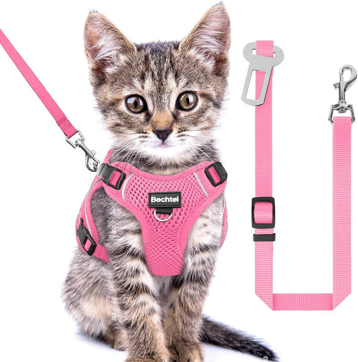 Cat Harness, Cat Harness and Leash for Walking, Adjusted in Four Directions and Breathable Cat Harness for anti Escape That Can Be Fitted and Positioned, Reflective Strips Harness, Black, S