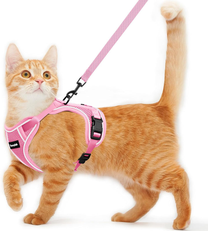 Cat Harness and Leash for Walking Escape Proof Soft Adjustable Cat Leash Breathable Comfortable Vest Easy to Wear Kitten Harness for Outdoor Travel Black S