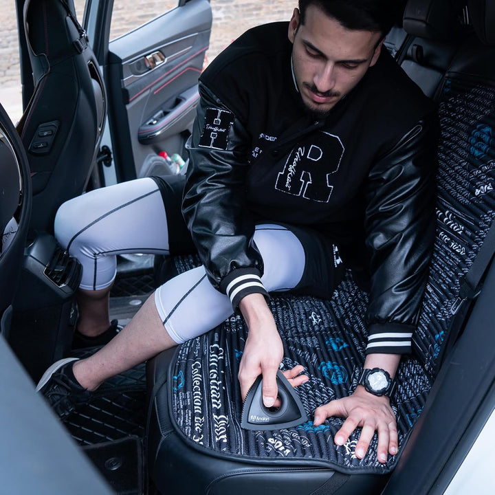 Mini Pet Hair Remover for Car Detailing Supplies, Carpet Dog Hair Remover for Car Interior, Triangle Dog Hair Remover for Auto Detailing, Couch, Furniture, Lint, Carpet (Jet Black)