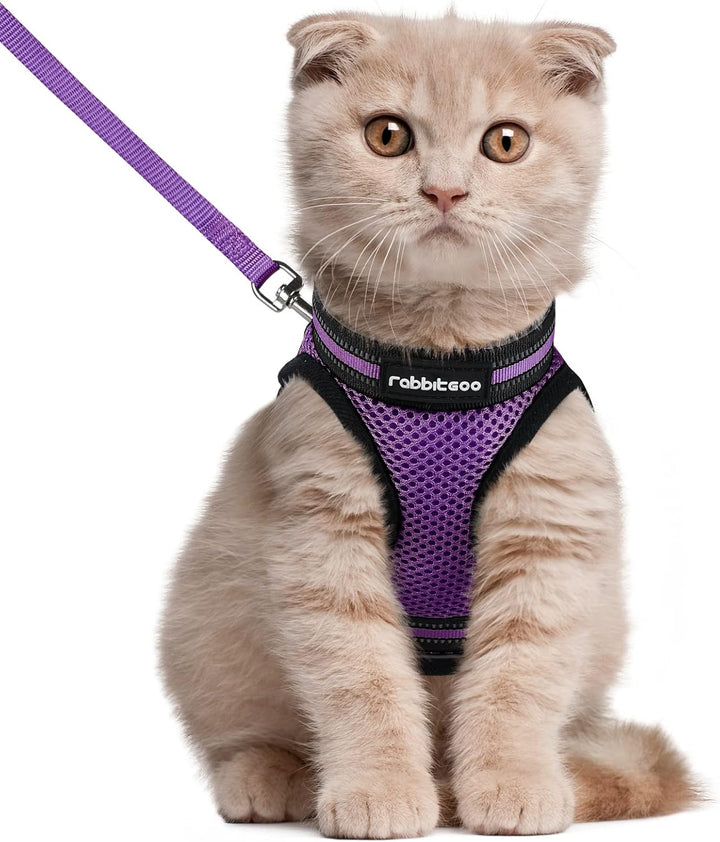 Cat Harness and Leash Set for Walking Escape Proof, Adjustable Soft Kittens Vest with Reflective Strip for Cats, Comfortable Outdoor Vest, Light Purple, S