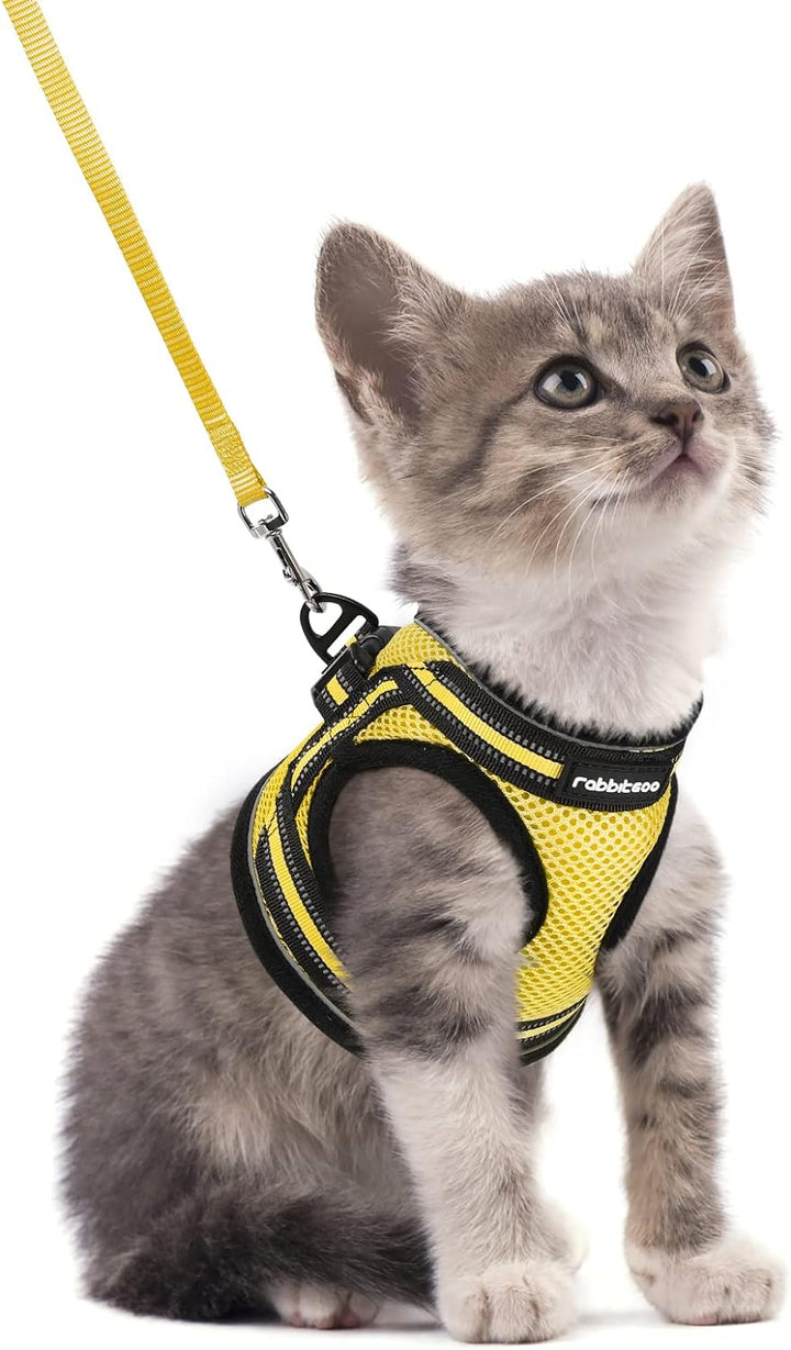 Cat Harness and Leash Set for Walking Escape Proof, Adjustable Soft Kittens Vest with Reflective Strip for Cats, Comfortable Outdoor Vest, Black, S