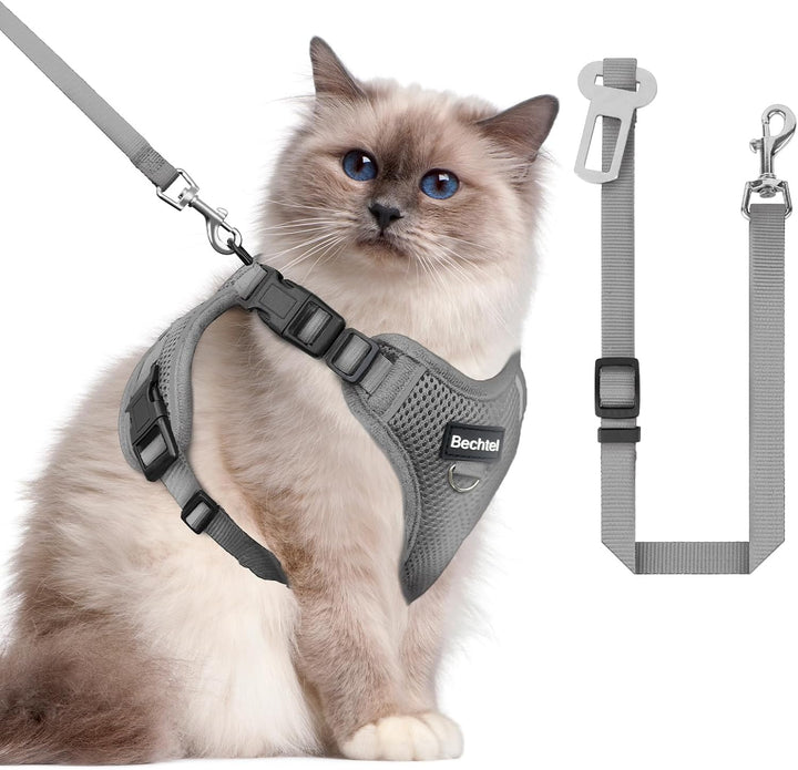 Cat Harness, Cat Harness and Leash for Walking, Adjusted in Four Directions and Breathable Cat Harness for anti Escape That Can Be Fitted and Positioned, Reflective Strips Harness, Black, S
