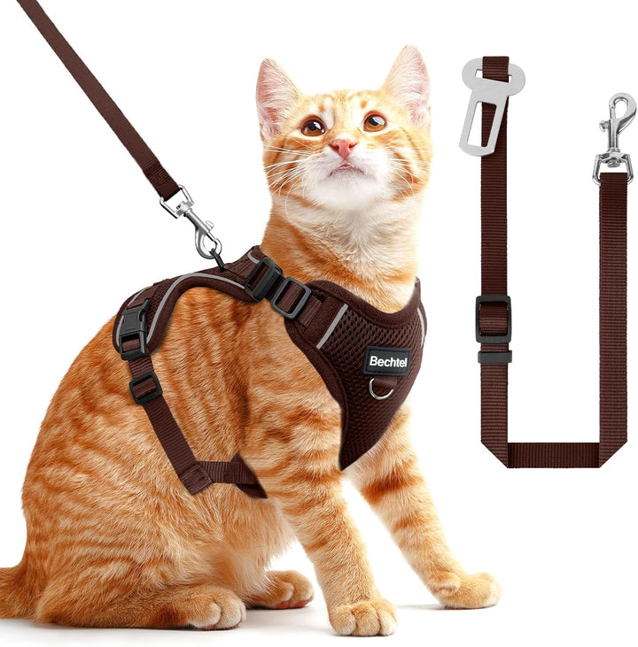 Cat Harness, Cat Harness and Leash for Walking, Adjusted in Four Directions and Breathable Cat Harness for anti Escape That Can Be Fitted and Positioned, Reflective Strips Harness, Black, S