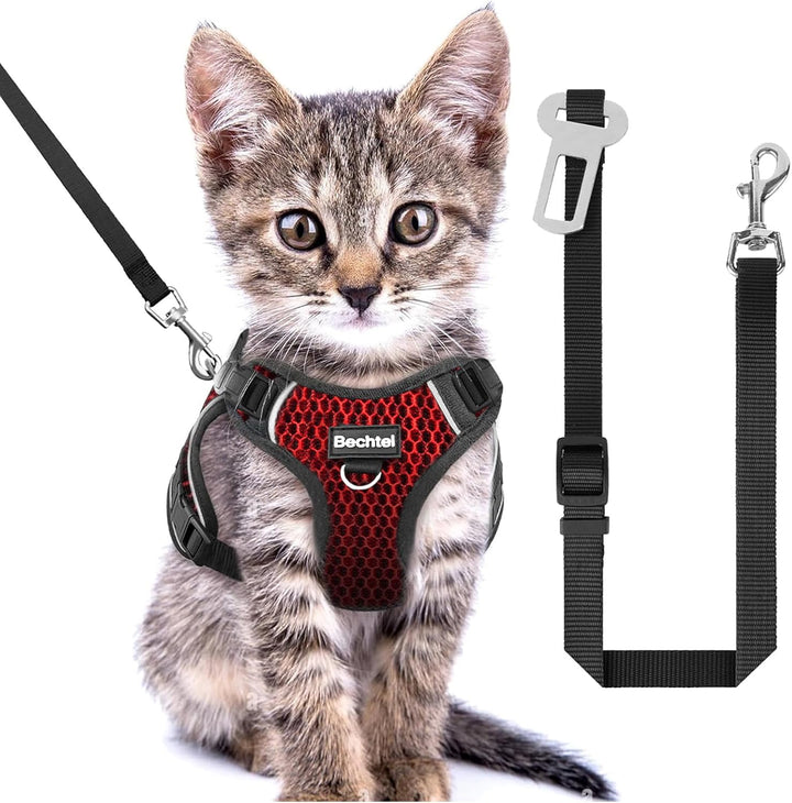 Cat Harness, Cat Harness and Leash for Walking, Adjusted in Four Directions and Breathable Cat Harness for anti Escape That Can Be Fitted and Positioned, Reflective Strips Harness, Black, S