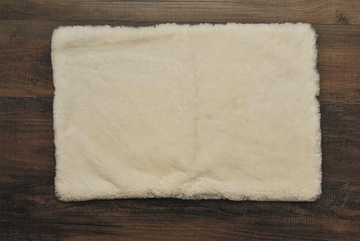 Ultra Soft Faux Fur Pet Crate Liner, Extra Large, 22X36", White