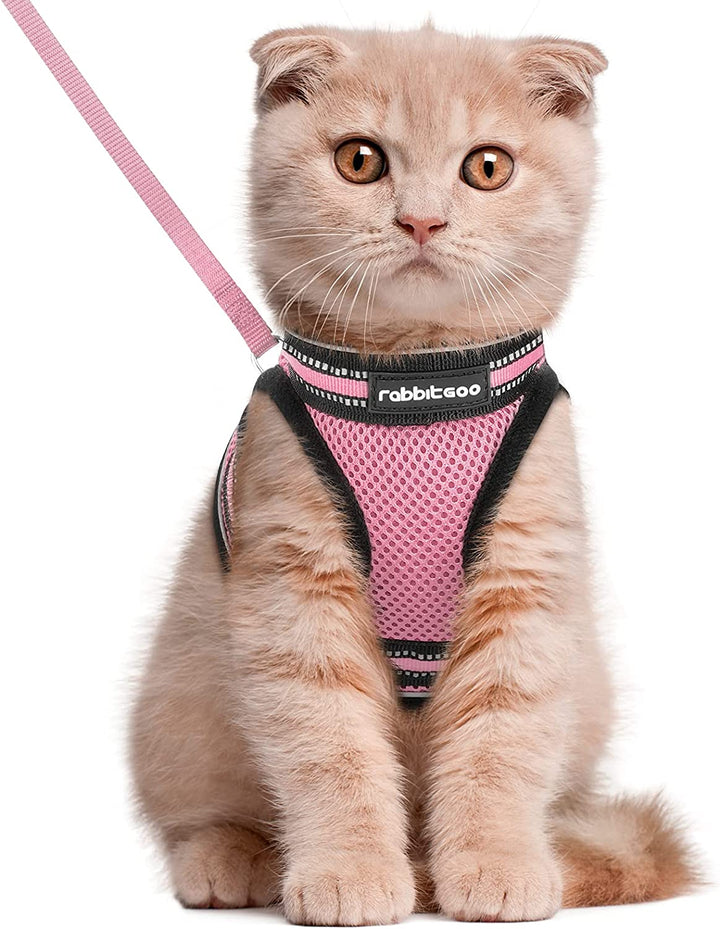 Cat Harness and Leash Set for Walking Escape Proof, Adjustable Soft Kittens Vest with Reflective Strip for Cats, Comfortable Outdoor Vest, Light Purple, S