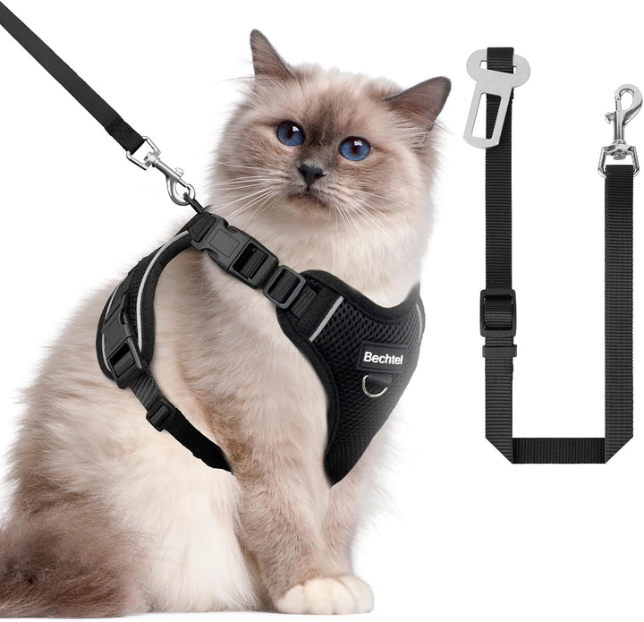 Cat Harness, Cat Harness and Leash for Walking, Adjusted in Four Directions and Breathable Cat Harness for anti Escape That Can Be Fitted and Positioned, Reflective Strips Harness, Black, S